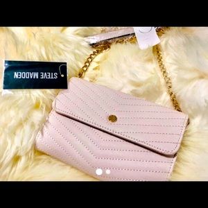 NWT. STEVE MADDEN LEATHER CROSSBODY clutch PURSE. Leather shoulder bag pink